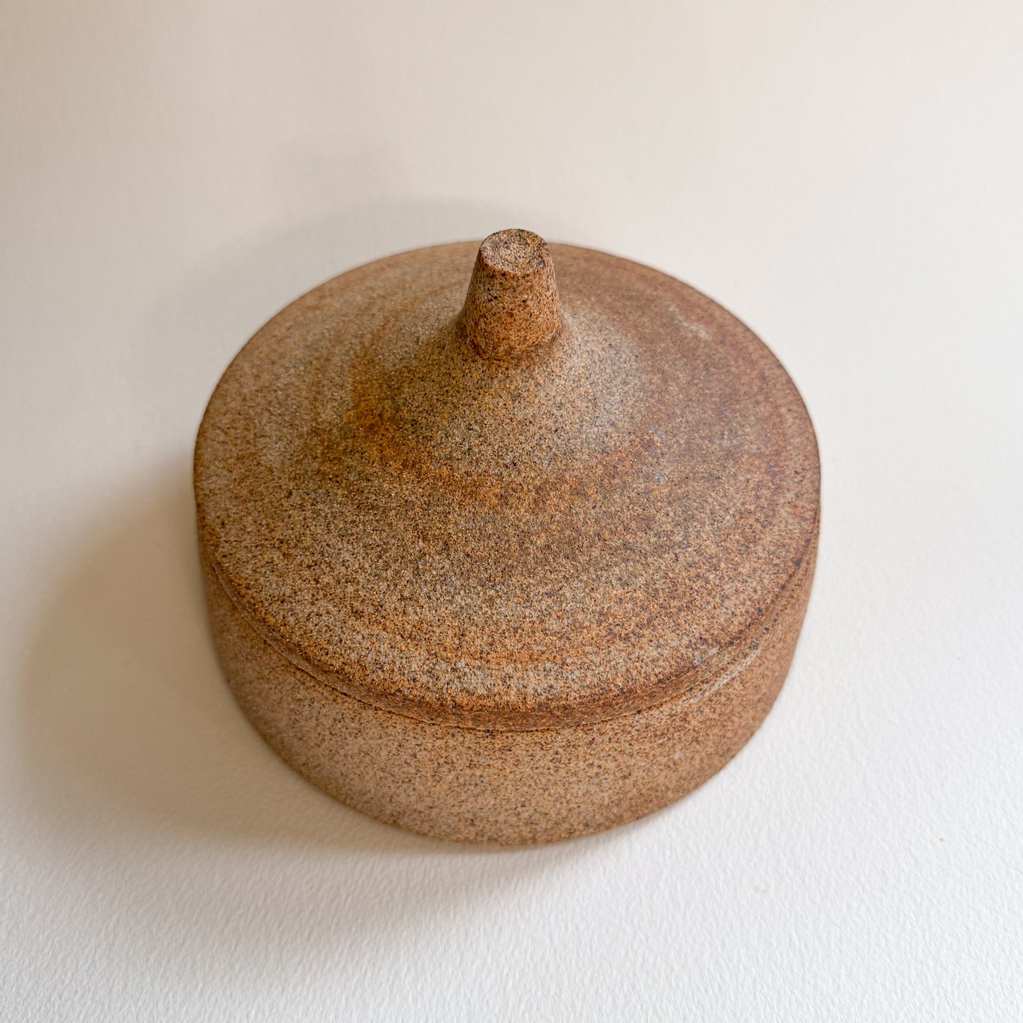 Sandstone Jar 008