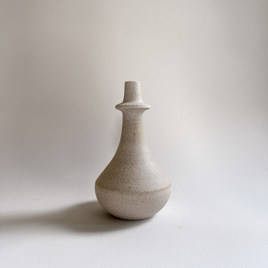 Quartzite Bottleneck Vase 008