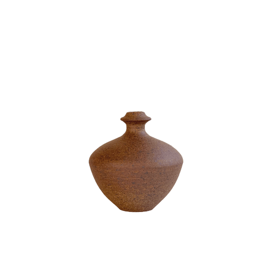 Sandstone Bud Vase 044 - SOMBRA