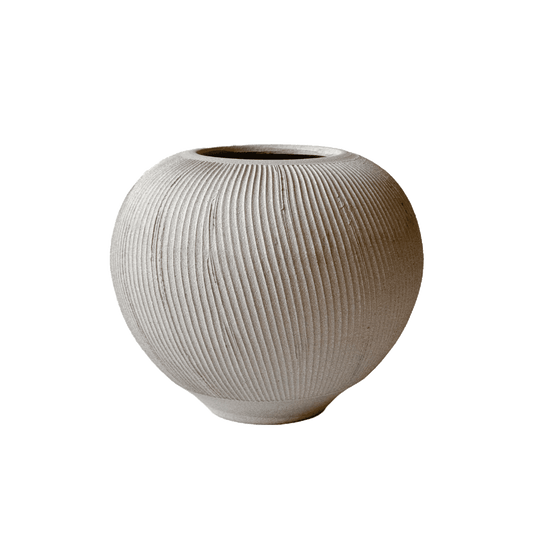 Quartzite Ribbed Vase 022 - SOMBRA